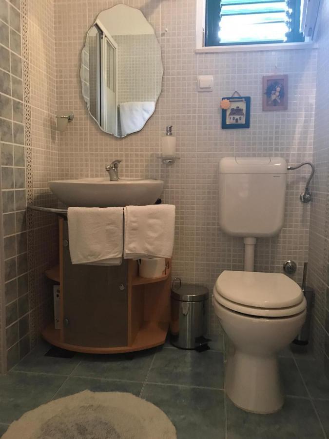 Apartmani Katarina Бол Екстер'єр фото