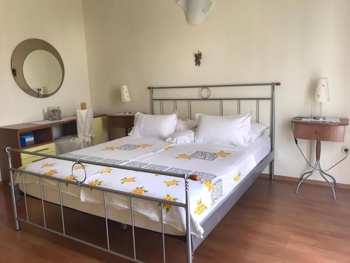 Apartmani Katarina Бол Екстер'єр фото