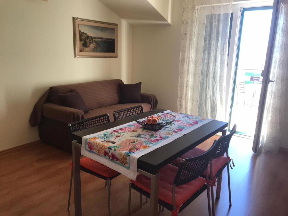 Apartmani Katarina Бол Екстер'єр фото