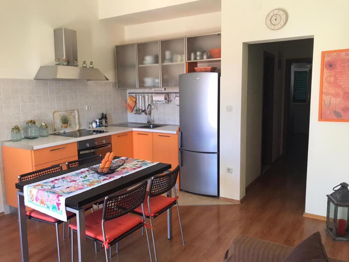 Apartmani Katarina Бол Екстер'єр фото