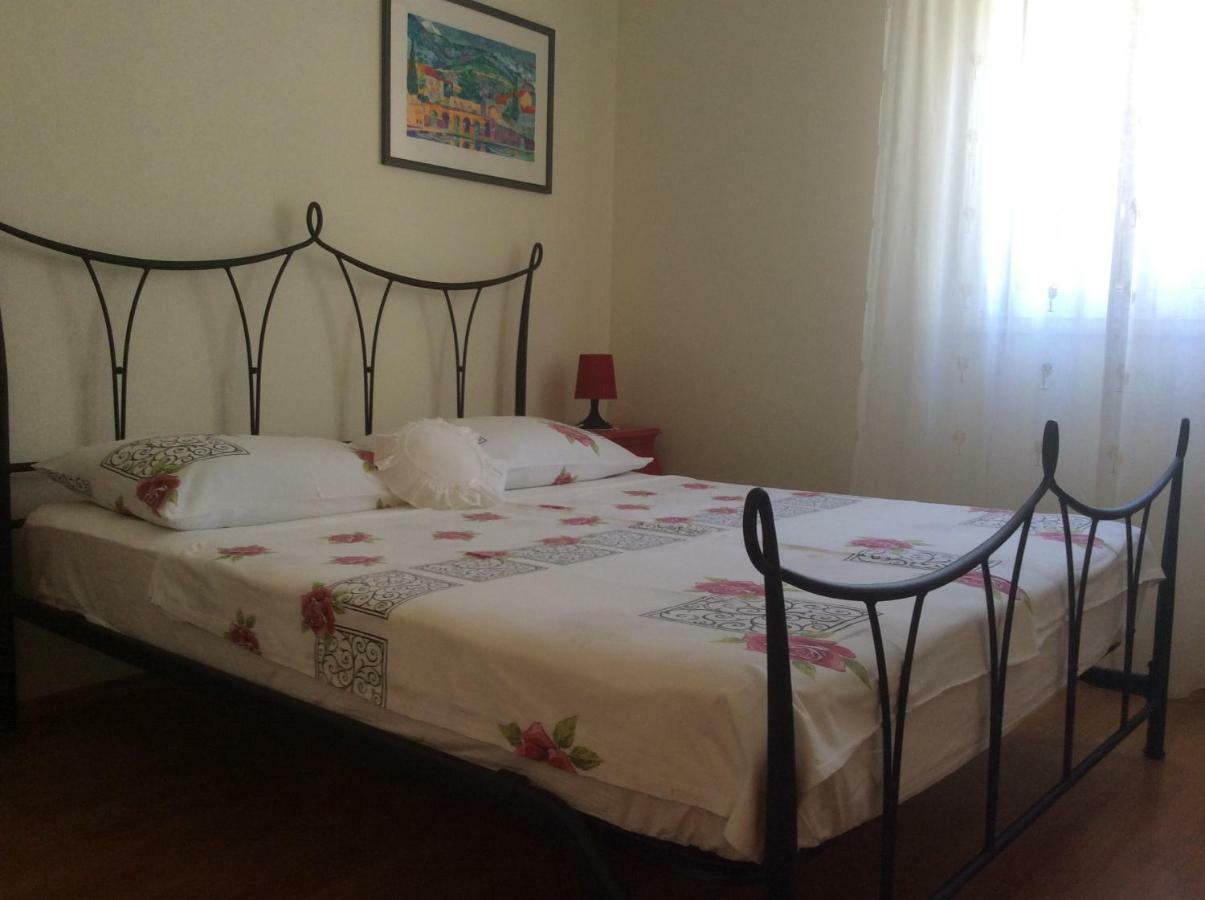 Apartmani Katarina Бол Екстер'єр фото