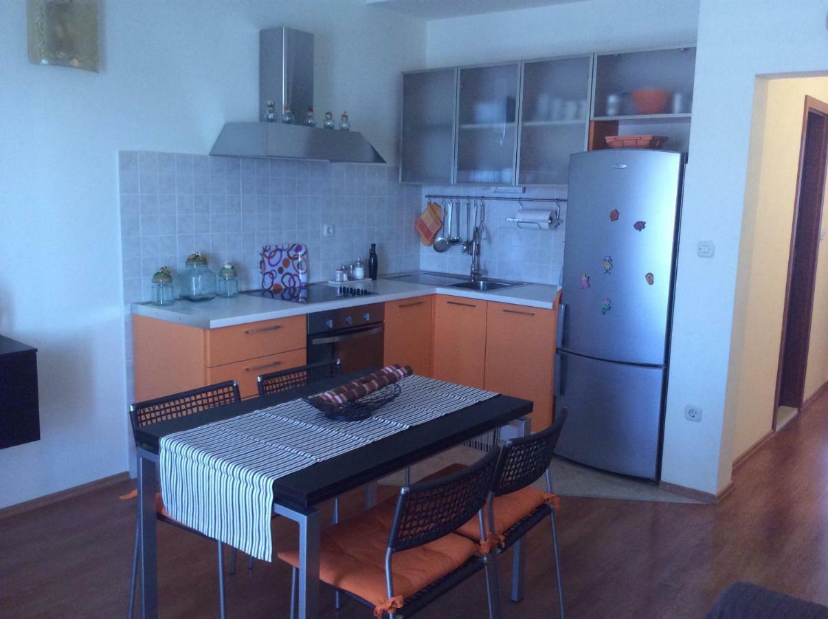 Apartmani Katarina Бол Екстер'єр фото