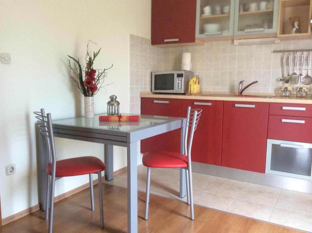 Apartmani Katarina Бол Екстер'єр фото