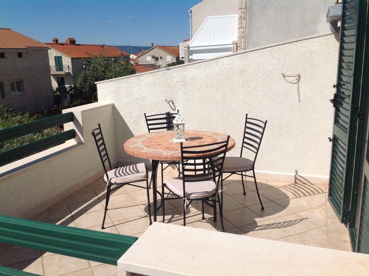 Apartmani Katarina Бол Екстер'єр фото