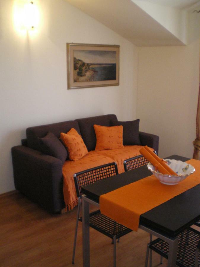 Apartmani Katarina Бол Екстер'єр фото